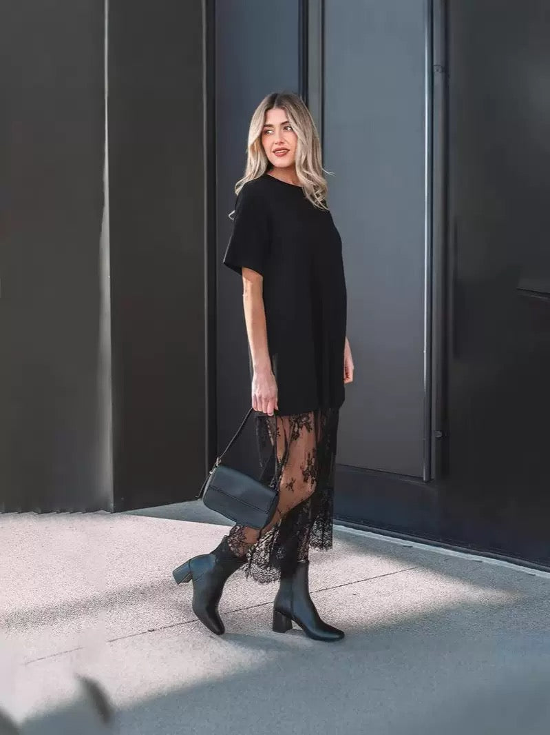 Romantic Contrast Set | Oversized Tee & Floral Lace Maxi Skirt Ensemble